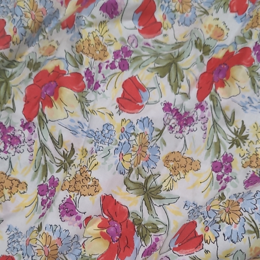 Floral Patterned Fabric - Picture 3 of 5